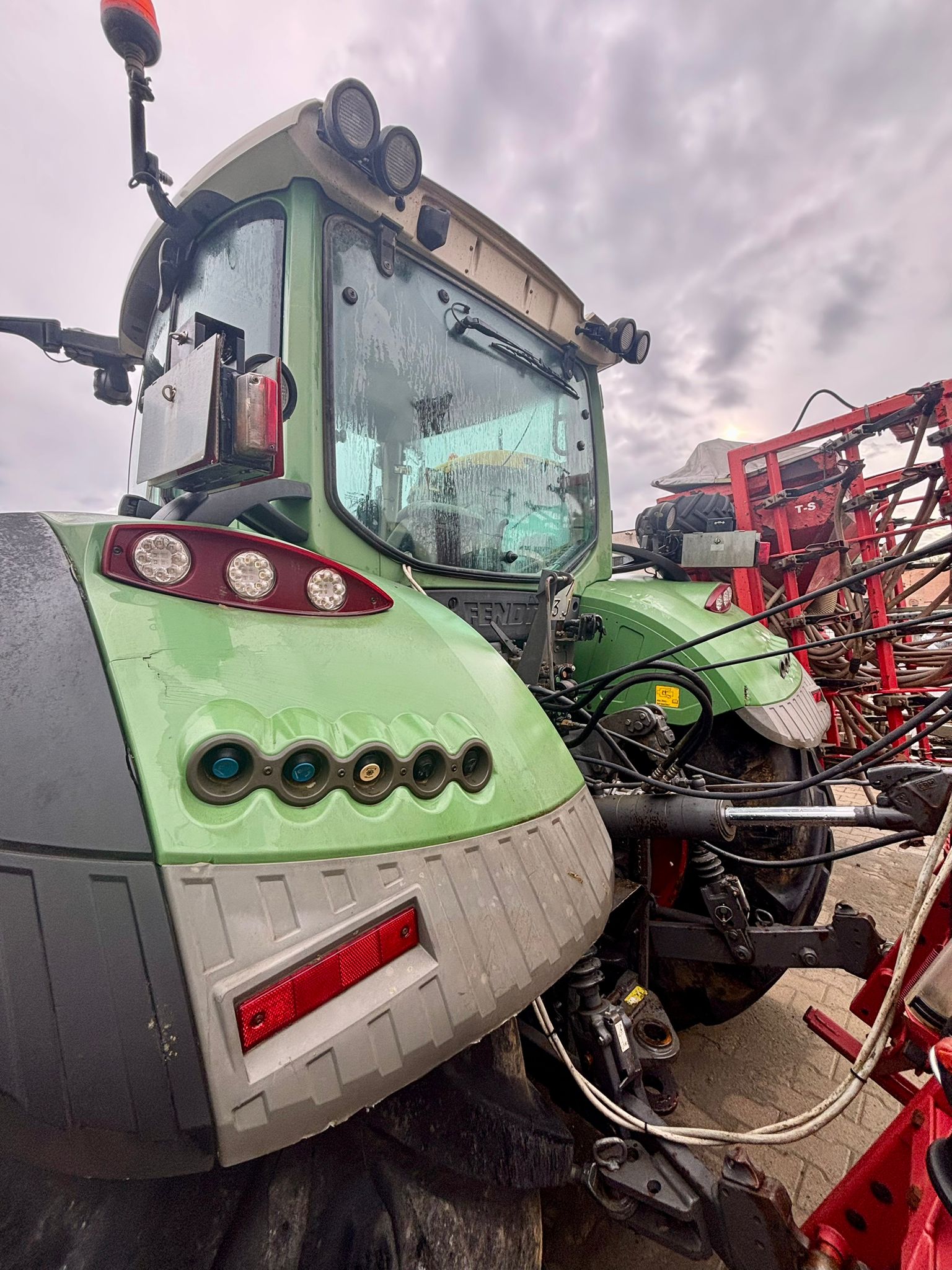 Trattore Usato FENDT 724 SCR - immagine 4