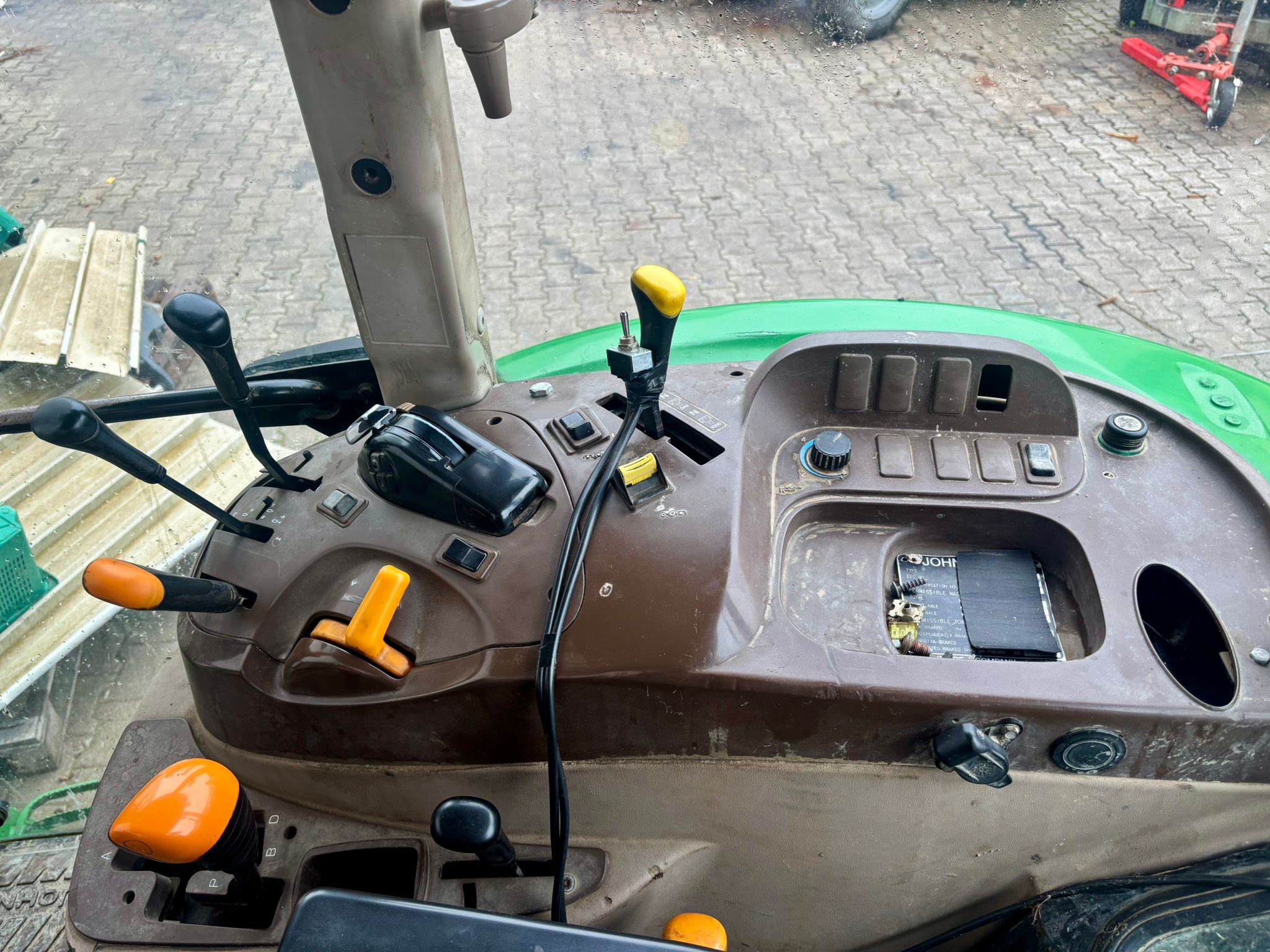 Trattore Usato JOHN DEERE 5820 - immagine 6